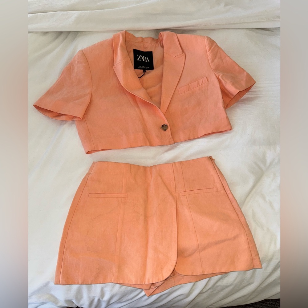 Two piece set